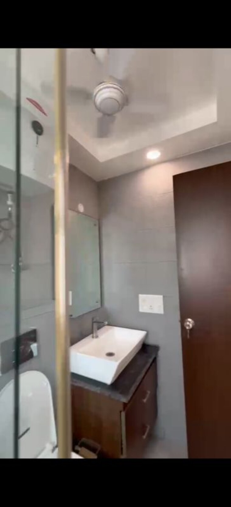 Bathroom, greater kailash i 3 Bedroom 1872 Sq.Ft. Builder Floor In Greater Kailash I Delhi 10710563