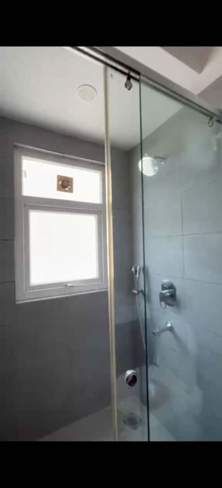 Bathroom, greater kailash i 3 Bedroom 1872 Sq.Ft. Builder Floor In Greater Kailash I Delhi 10710563