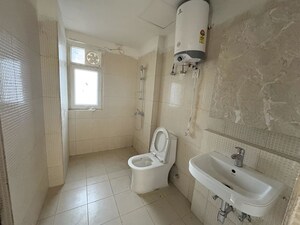 Bathroom in 3 BHK Builder Floor at Sector 21 – for Rent
