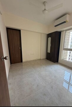 2 BHK Apartment For Rent in Lodha Amara