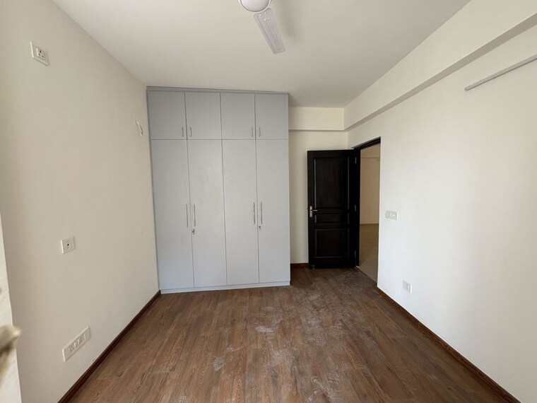 Room, sector 21 3 Bedroom 1600 Sq.Ft. Builder Floor In Sector 21 Gurgaon 10710590