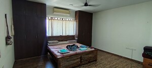 Bedroom in 3.5 BHK Apartment at Lodha Meridian, Kukatpally – for Rent