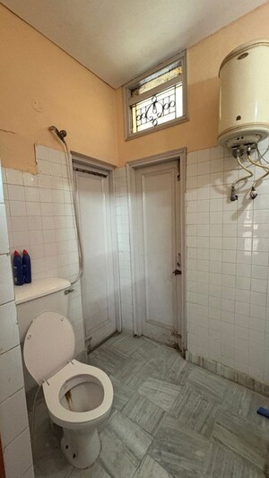 Bathroom in 1 RK Apartment at Sector 17 – for Rent