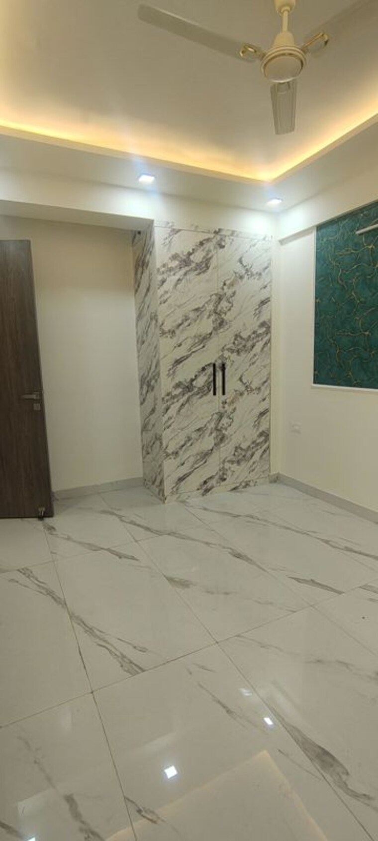 Room, sector 23 3 Bedroom 1600 Sq.Ft. Builder Floor In Sector 23 Gurgaon 10710644