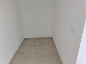Room in 4 BHK Builder Floor at Sector 22 – for Rent