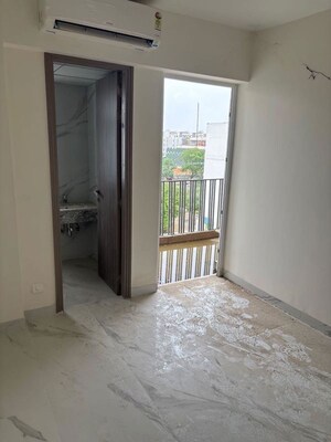 Room in 4 BHK Builder Floor at Sector 23 – for Rent