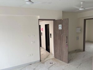 Room in 4 BHK Builder Floor at Sector 23 – for Rent