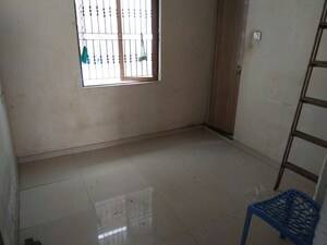 Room in 1 BHK Villa at Jivraj Park – for Rent