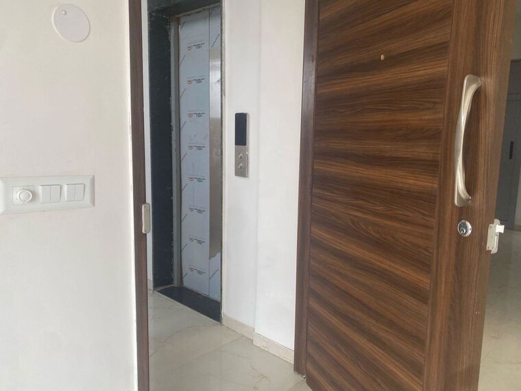 Room, sector 23 2 Bedroom 1250 Sq.Ft. Builder Floor In Sector 23 Gurgaon 10710624