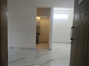 2 BHK Builder Floor For Rent in Sector 22b