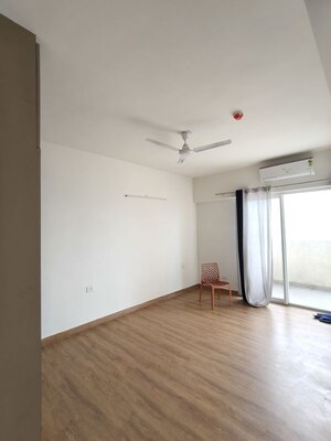 Room in 3 BHK Apartment at Tulip Yellow, Sector 69 – for Rent