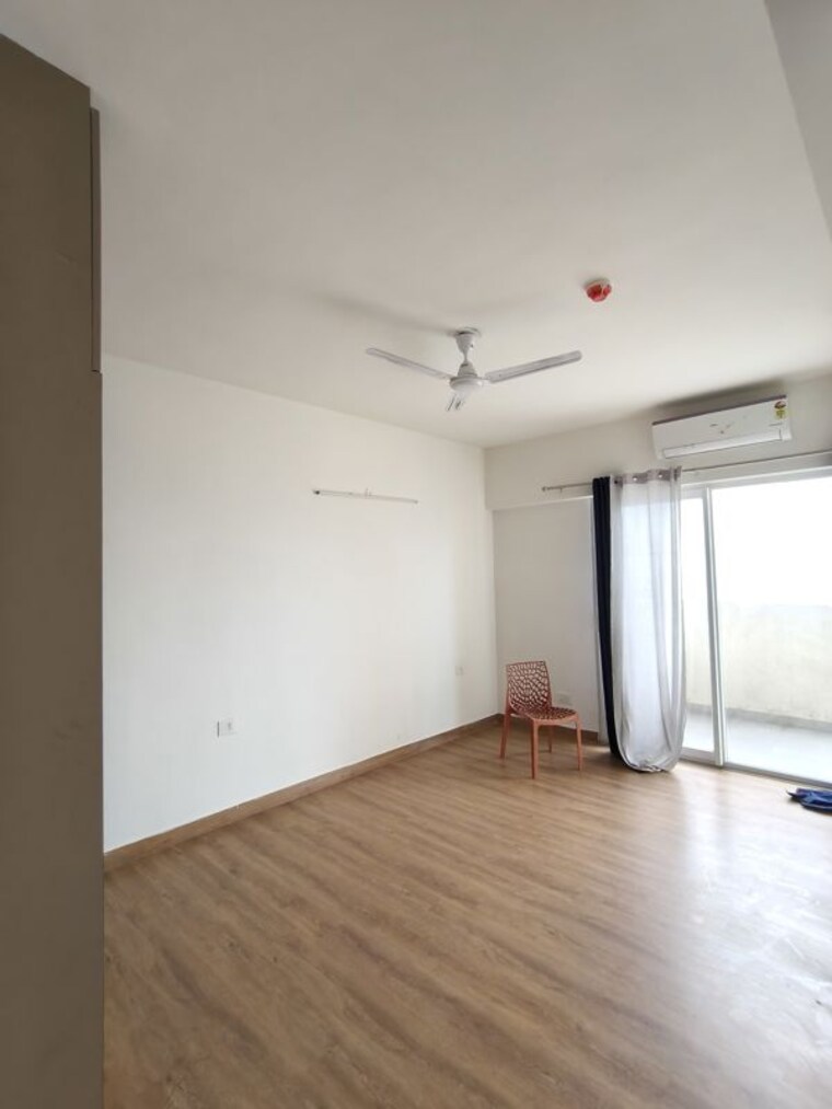 Room, tulip-yellow 3 Bedroom 1704 Sq.Ft. Apartment In Sector 69 Gurgaon 10710697