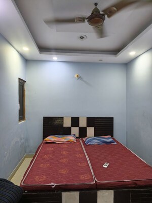Furnished Amenities in 1 BHK Builder Floor at Ashok Nagar – for Rent