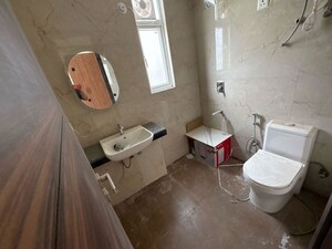 Bathroom in 1 BHK Builder Floor at Sector 21 – for Rent
