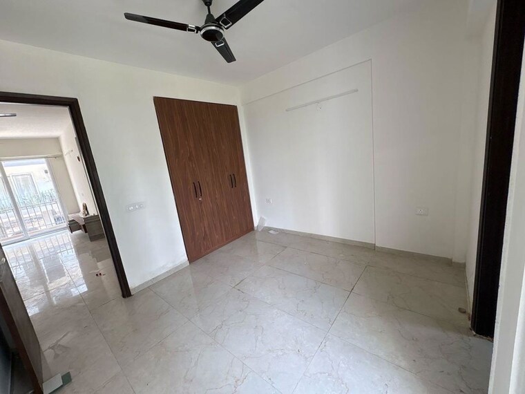 Room, sector 21 1 Bedroom 950 Sq.Ft. Builder Floor In Sector 21 Gurgaon 10710762