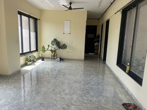 Room in 2 BHK Apartment at Yash Signature, Chembur – for Rent
