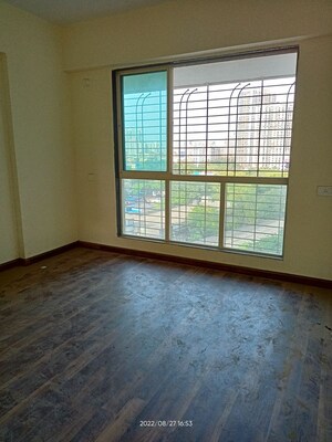 Room in 1 BHK Apartment at Sharda Edifice Celestial, Bhandup West – for Sale