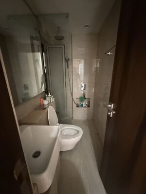 Furnished Amenities in 1 BHK Apartment at Hiranandani Regent Hill, Powai – for Rent