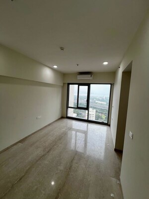 Room in 3 BHK Apartment at Piramal Aranya, Byculla – for Sale