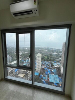 Room in 3 BHK Apartment at Piramal Aranya, Byculla – for Sale