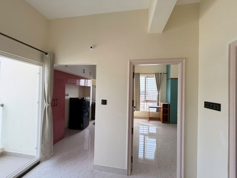 Room, stage 1 2 Bedroom 1000 Sq.Ft. Apartment In Stage 1 Bangalore 10710794
