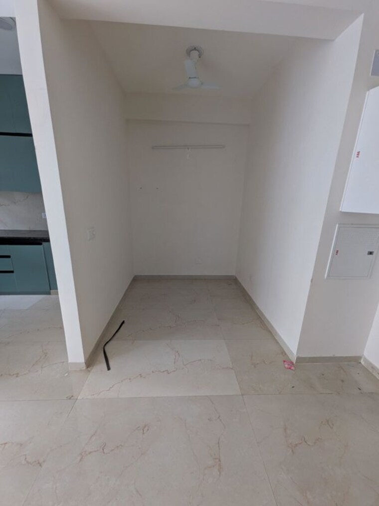 Room, sector 22 1 Bedroom 950 Sq.Ft. Builder Floor In Sector 22 Gurgaon 10710813