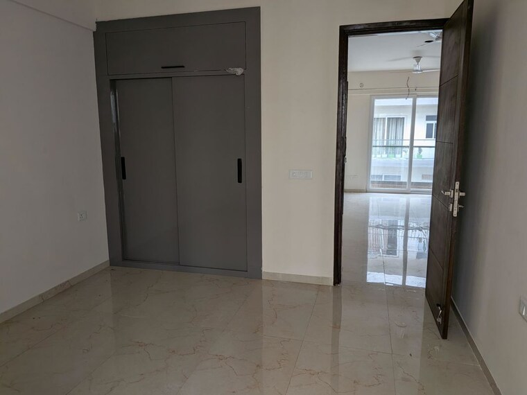 Room, sector 22 1 Bedroom 950 Sq.Ft. Builder Floor In Sector 22 Gurgaon 10710813