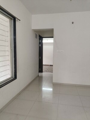 Room in 2 BHK Apartment at Caratlane Marigold, Tathawade – for Rent