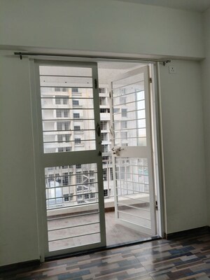 Room in 2 BHK Apartment at Caratlane Marigold, Tathawade – for Rent