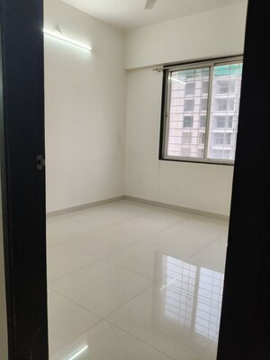 Room in 2 BHK Apartment at Caratlane Marigold, Tathawade – for Rent