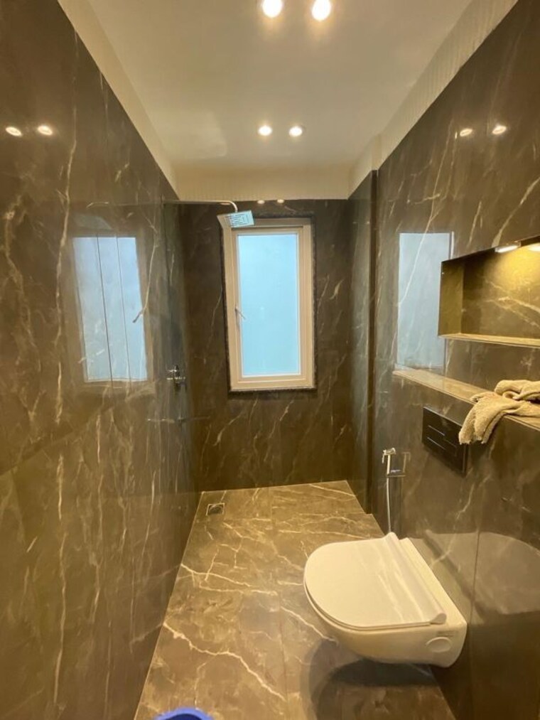 Bathroom, sector 23 4 Bedroom 2200 Sq.Ft. Builder Floor In Sector 23 Gurgaon 10710835