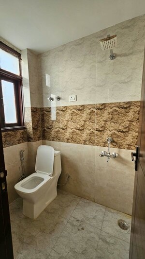 Bathroom in 1 BHK Apartment at Saket – for Rent