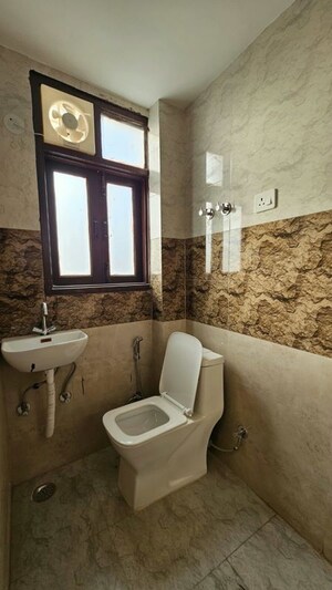 Bathroom in 1 BHK Apartment at Saket – for Rent