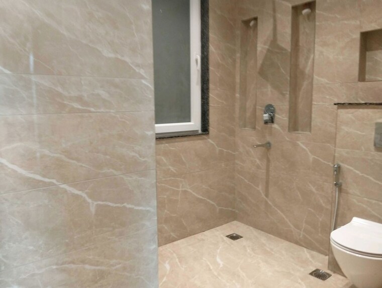 Bathroom, sector 23a 4 Bedroom 2200 Sq.Ft. Builder Floor In Sector 23a Gurgaon 10710844