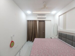Bedroom in 3 BHK Builder Floor at Sector 21 – for Rent