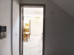 Building Lobby in 3 BHK Builder Floor at Sector 21 – for Rent