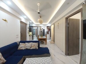 3 BHK Builder Floor For Rent in Sector 21