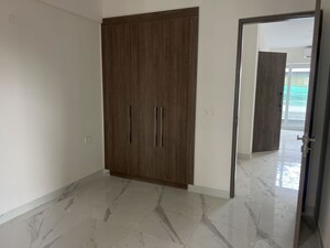 Room in 4 BHK Builder Floor at Sector 23a – for Rent