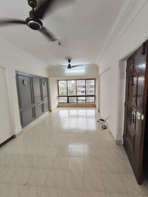 2 BHK Apartment For Rent in Girdhar Park, Malad West