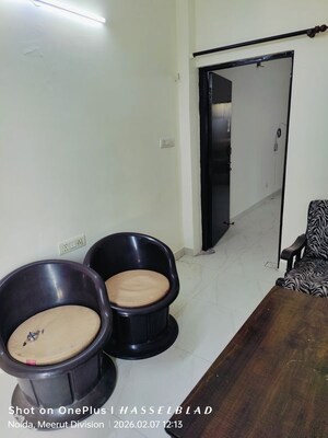 Living Room in 1 BHK Builder Floor at Sector 52 – for Rent