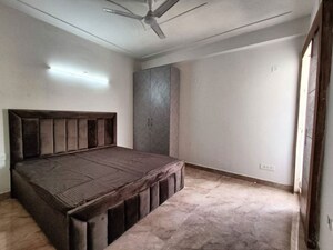 Bedroom in 1 BHK Apartment at Chattarpur – for Rent