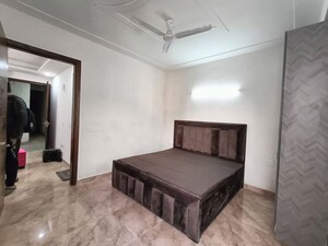 Bedroom in 1 BHK Apartment at Chattarpur – for Rent