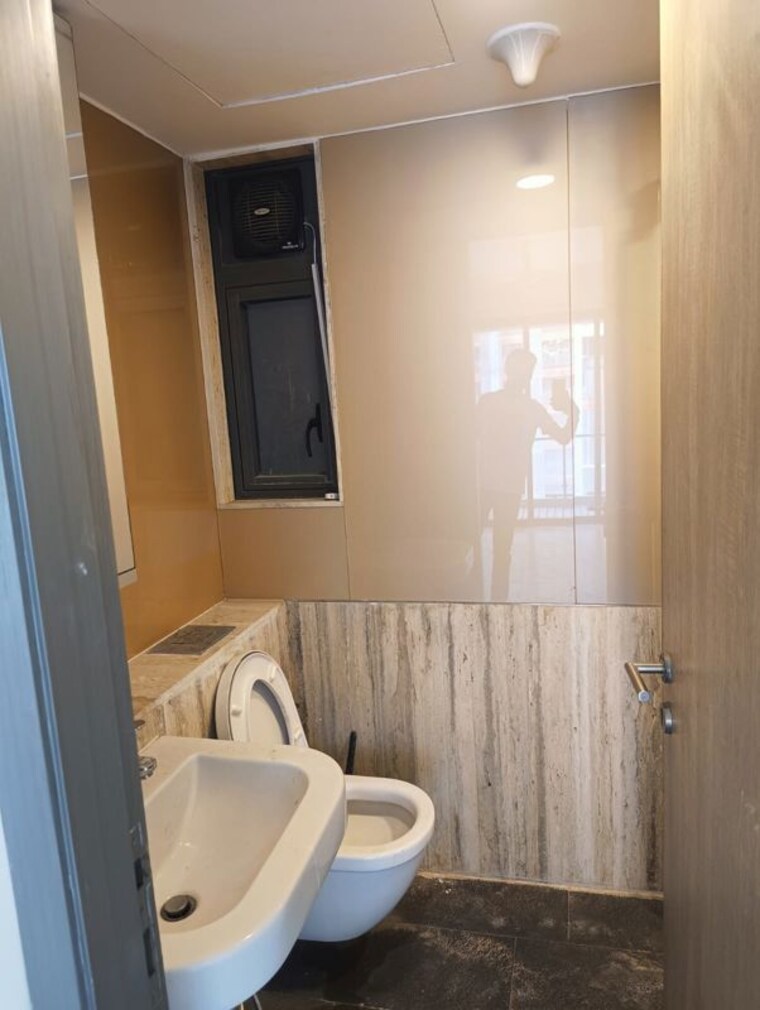 Bathroom, lodha-new-cuffe-parade 1 Bedroom 435 Sq.Ft. Apartment In Wadala Mumbai 10710917