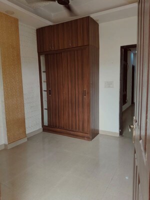 Room in 2 BHK Builder Floor at A and M Shakti Plaza, Shakti Khand Iii – for Rent