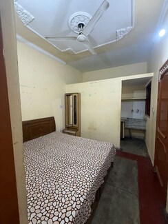 1 Rk+Independent House For Rent in Sector 15