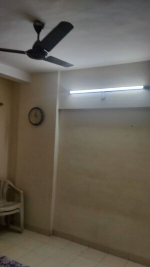 Room in 3 BHK Apartment at Kolte Patil Green Acre, Salunkhe Vihar Society – for Rent