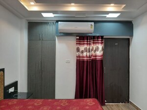 Bedroom in 3 BHK Apartment at Mahmoorganj – for Sale