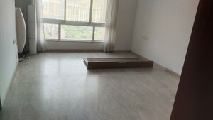 Room in 2.5 BHK Apartment at Lake Primrose, Powai – for Sale