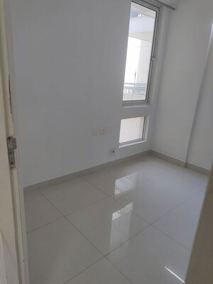 Study Room in 2.5 BHK Apartment at Godrej 101, Sector 79 – for Rent