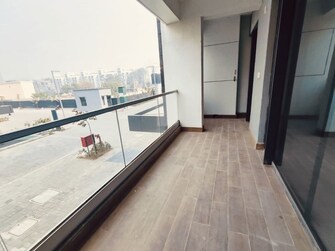 3 BHK +  1715 Sq.Ft. Apartment in Smart World Orchard